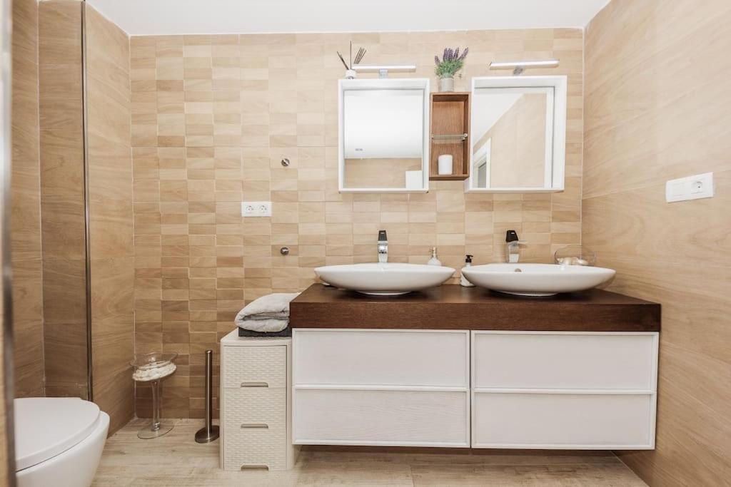 Modern First Line Apartment Almunecar Bagian luar foto