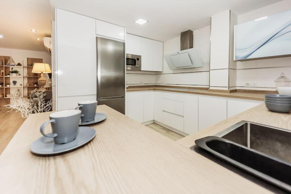 Modern First Line Apartment Almunecar Bagian luar foto