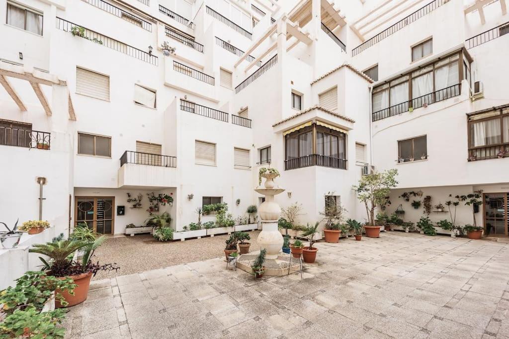 Modern First Line Apartment Almunecar Bagian luar foto